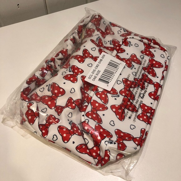 Stoney Clover Lane x Disney Scrunch Handle Bag - Minnie Mouse Bows - Picture 2 of 6